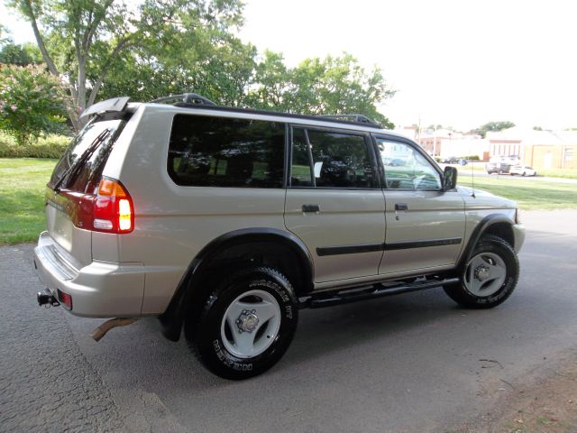 2000 Mitsubishi Montero Sport 3.0cl W/leath