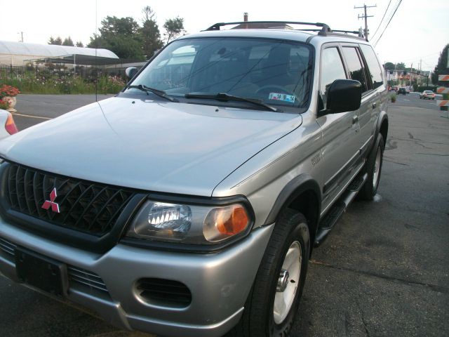 2000 Mitsubishi Montero Sport 3.2