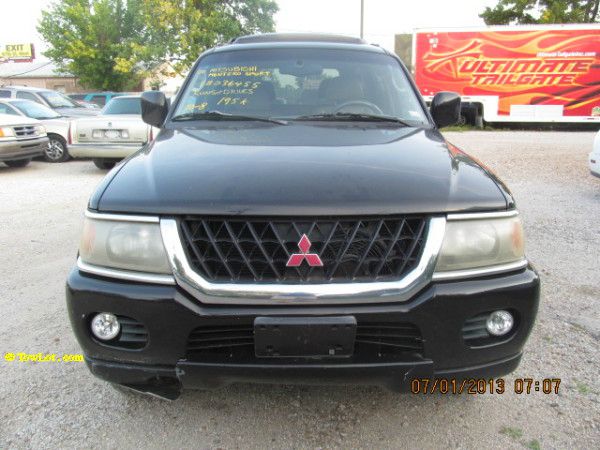 2000 Mitsubishi Montero Sport Super