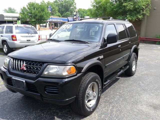 2000 Mitsubishi Montero Sport 3.2