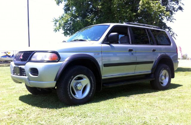 2001 Mitsubishi Montero Sport Shelby GT5