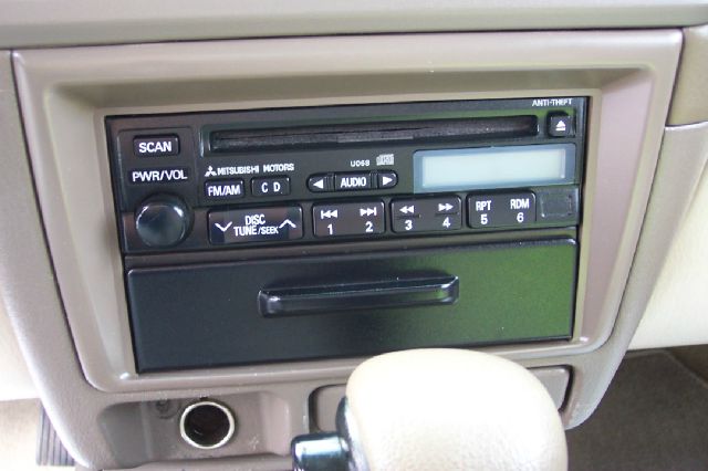 2001 Mitsubishi Montero Sport Reg Cab 159.5 WB C5B