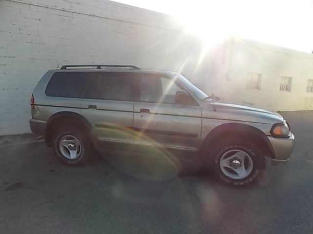 2001 Mitsubishi Montero Sport 3.2