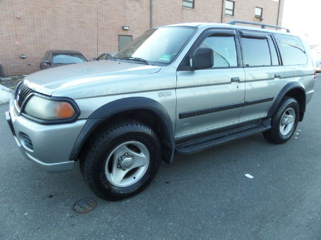 2001 Mitsubishi Montero Sport 3.2