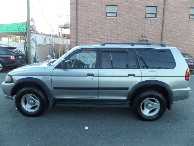 2001 Mitsubishi Montero Sport 3.2