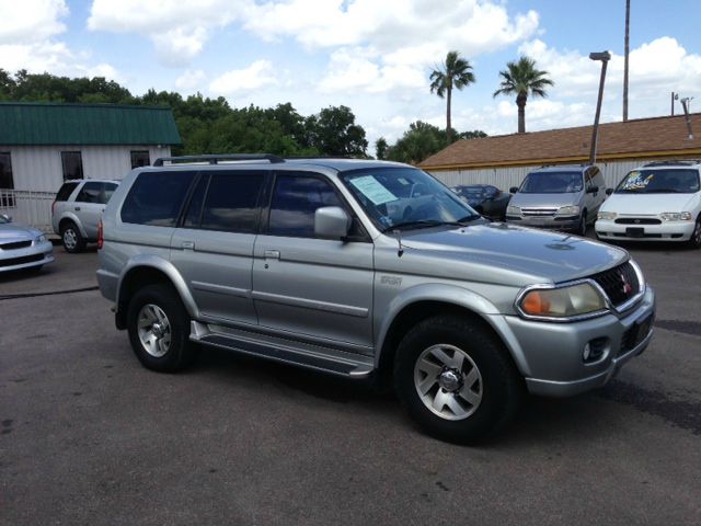 2001 Mitsubishi Montero Sport I Limited