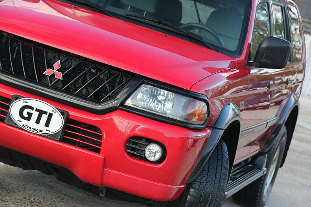 2001 Mitsubishi Montero Sport REG CAB 120.5 WB