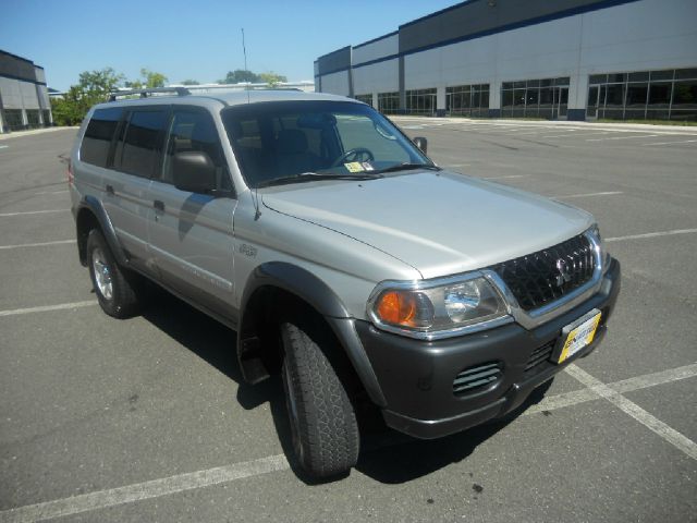 2002 Mitsubishi Montero Sport Reg Cab 159.5 WB C5B