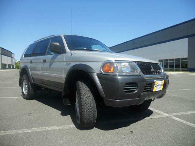 2002 Mitsubishi Montero Sport Reg Cab 159.5 WB C5B