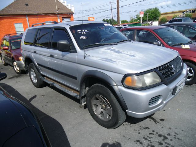 2002 Mitsubishi Montero Sport 3.0cl W/leath