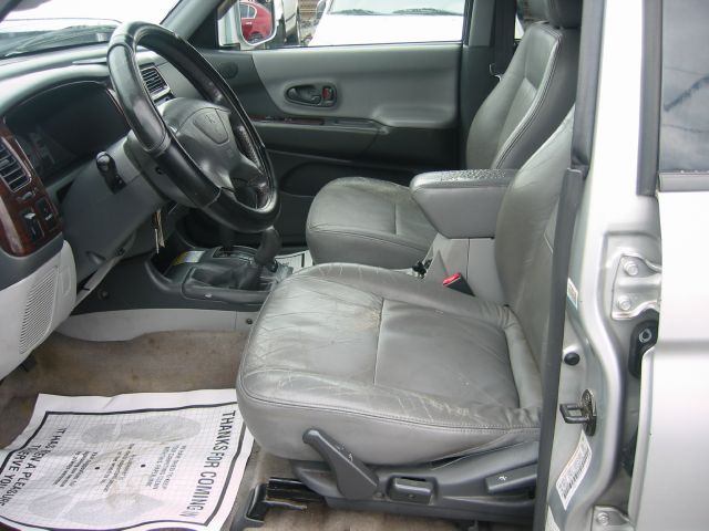 2002 Mitsubishi Montero Sport Super