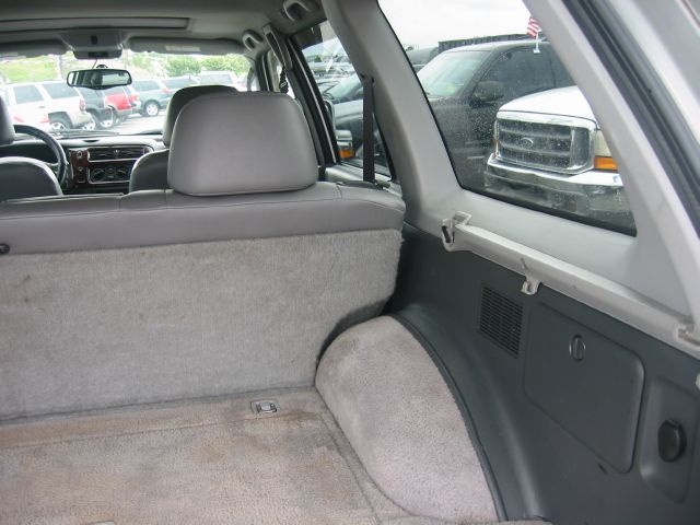 2002 Mitsubishi Montero Sport Super