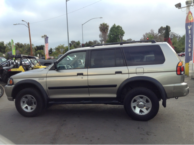 2002 Mitsubishi Montero Sport 3.0cl W/leath