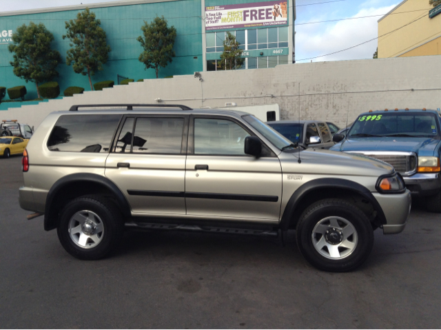 2002 Mitsubishi Montero Sport 3.0cl W/leath