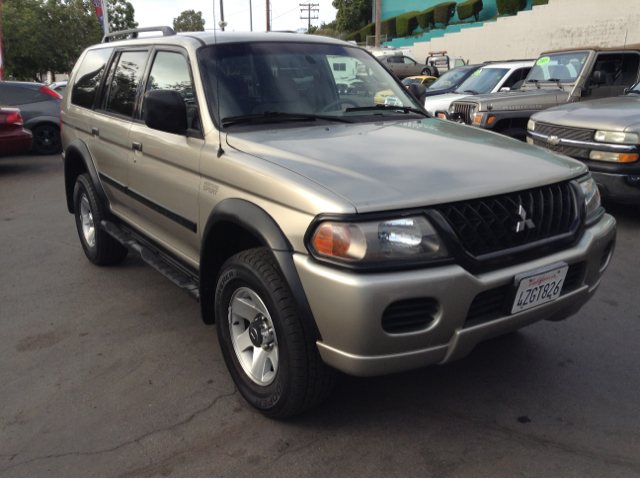 2002 Mitsubishi Montero Sport 3.0cl W/leath