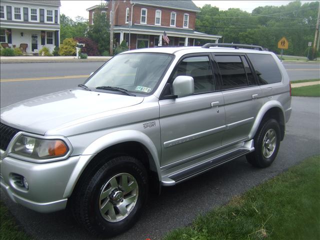 2002 Mitsubishi Montero Sport Ex - Suv