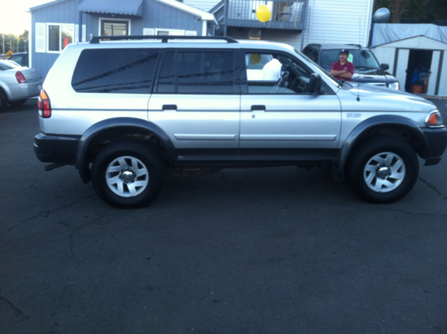 2002 Mitsubishi Montero Sport Reg Cab 159.5 WB C5B