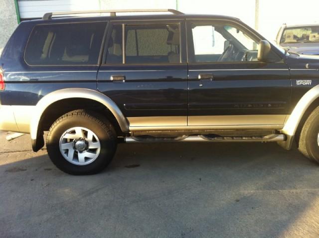 2002 Mitsubishi Montero Sport XLS