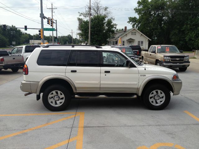 2003 Mitsubishi Montero Sport Reg Cab 159.5 WB C5B