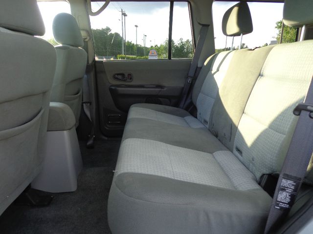 2003 Mitsubishi Montero Sport Megacab SLT, Hemi, Nerf Bars