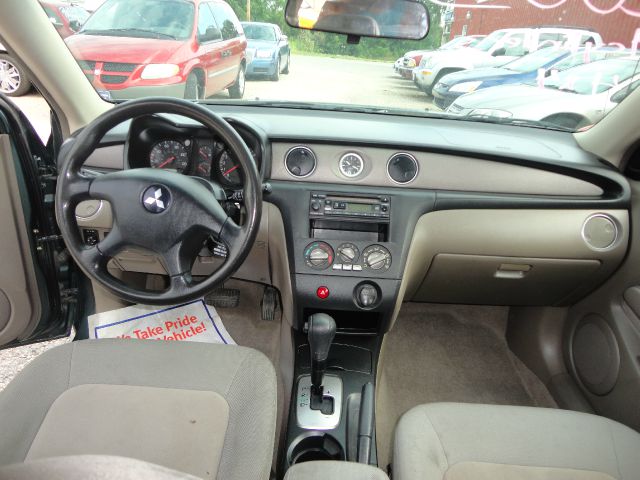 2003 Mitsubishi Outlander 1.8T Quattro Sedan 4D
