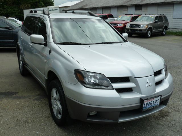 2003 Mitsubishi Outlander C1500 Scottsdale