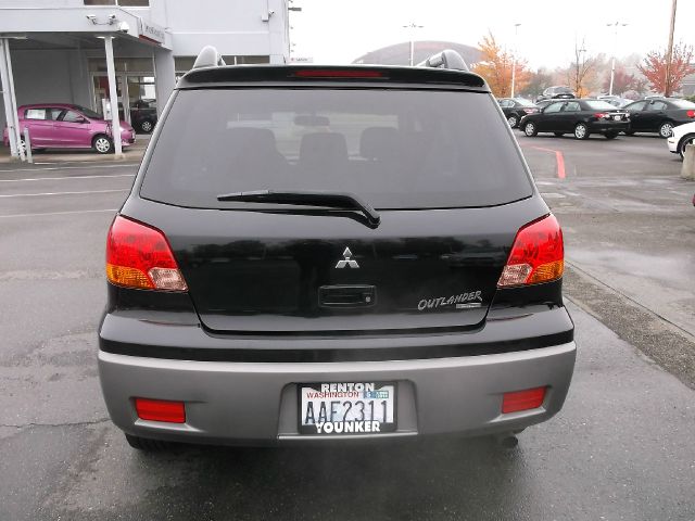 2003 Mitsubishi Outlander 1.8T Quattro Sedan 4D