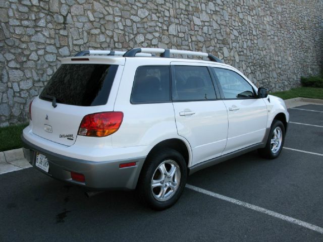 2003 Mitsubishi Outlander 1.8T Quattro Sedan 4D
