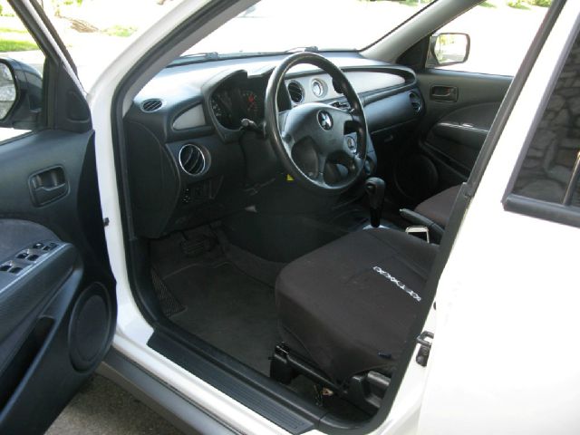2003 Mitsubishi Outlander 1.8T Quattro Sedan 4D