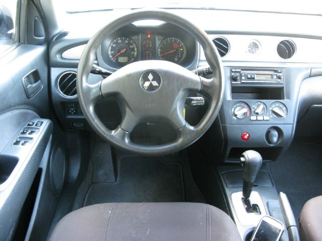 2003 Mitsubishi Outlander 1.8T Quattro Sedan 4D
