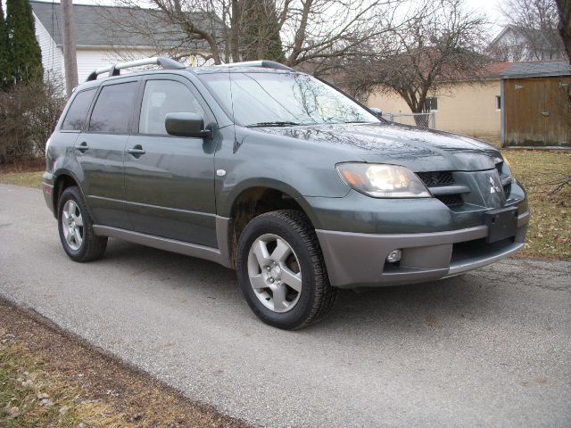 2003 Mitsubishi Outlander Reg Cab 159.5 WB C5B