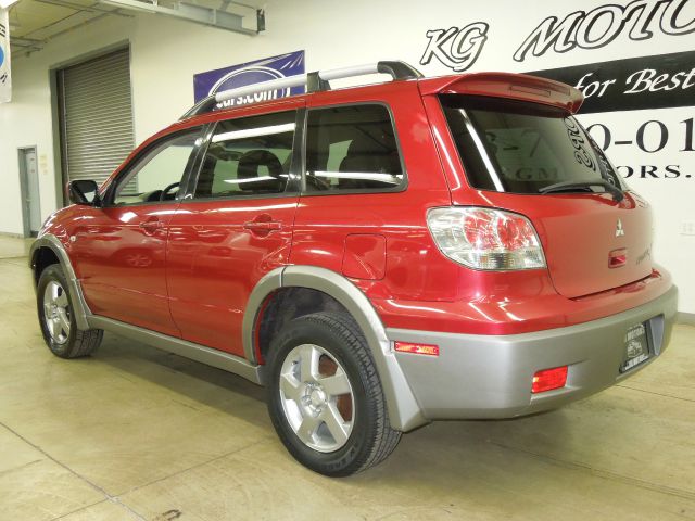 2003 Mitsubishi Outlander Reg Cab 159.5 WB C5B