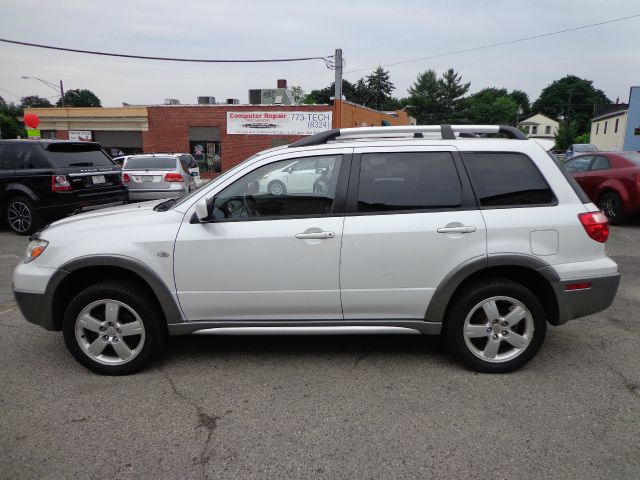 2005 Mitsubishi Outlander LT EXT 15