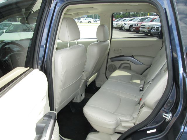 2007 Mitsubishi Outlander Reg Cab 159.5 WB C5B