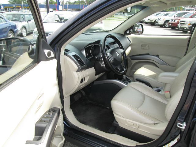 2007 Mitsubishi Outlander Reg Cab 159.5 WB C5B