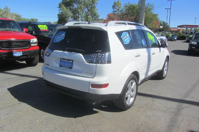 2007 Mitsubishi Outlander Reg Cab 159.5 WB C5B