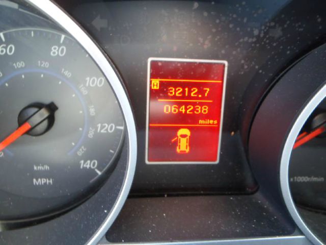 2008 Mitsubishi Outlander Megacab SLT, Hemi, Nerf Bars