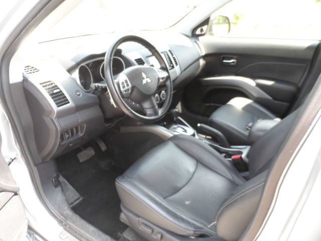 2009 Mitsubishi Outlander Reg Cab 159.5 WB C5B