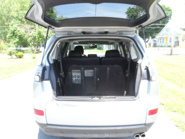 2009 Mitsubishi Outlander Reg Cab 159.5 WB C5B