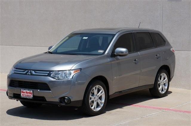 2014 Mitsubishi Outlander 2WD 15