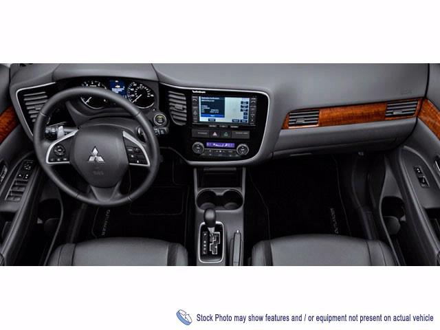 2014 Mitsubishi Outlander SE
