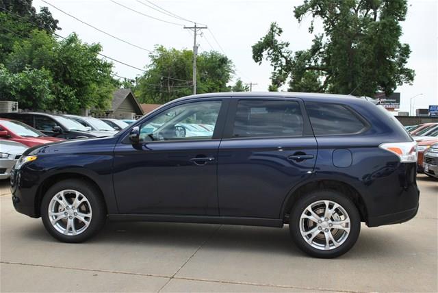 2014 Mitsubishi Outlander SE
