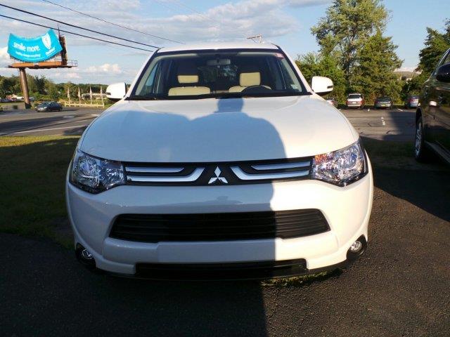 2014 Mitsubishi Outlander SE