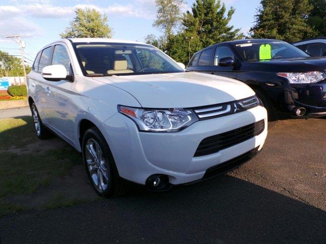 2014 Mitsubishi Outlander SE