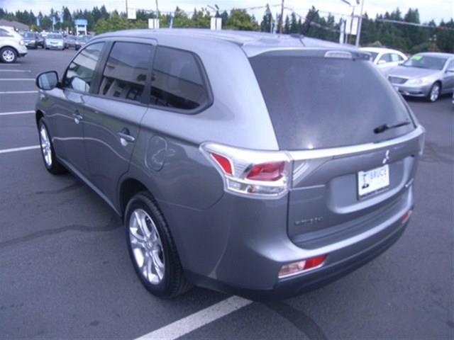 2014 Mitsubishi Outlander SE