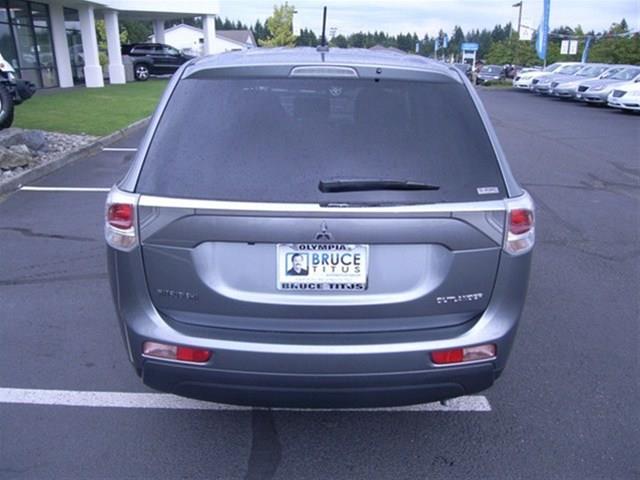 2014 Mitsubishi Outlander SE