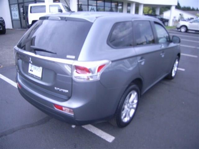 2014 Mitsubishi Outlander SE