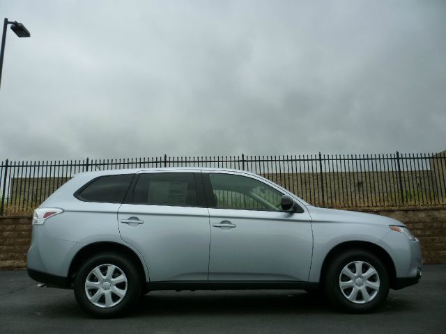 2014 Mitsubishi Outlander Unknown
