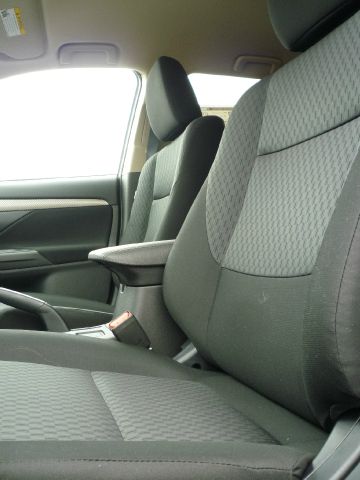 2014 Mitsubishi Outlander Unknown