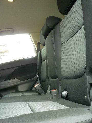 2014 Mitsubishi Outlander Unknown